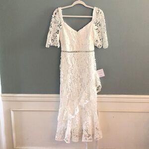 NEW Lulus Women’s Small White lace maxi portrait beach wedding dress